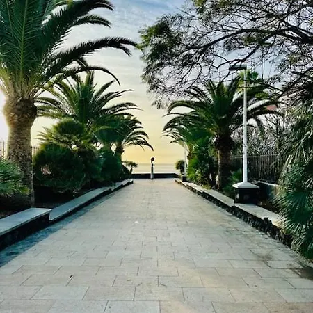 Sol Y Playa بلايا ديل إنغلز